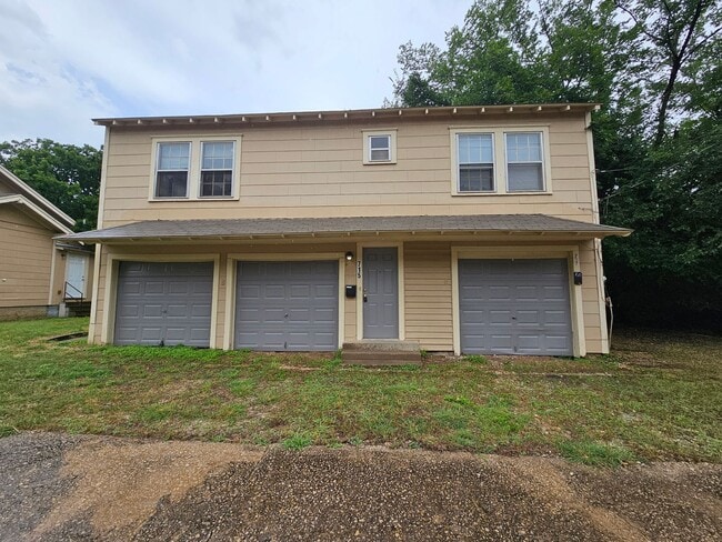 Ready for immediate move in! 2bed 1 bath a... - Ready for immediate move in! 2bed 1 bath a... House