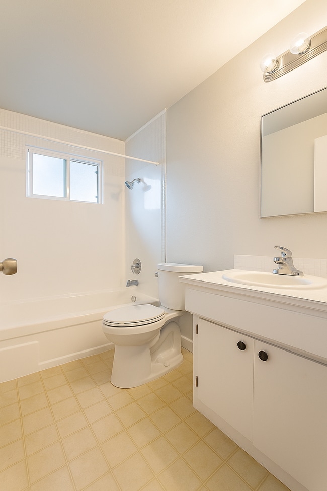 Photo - Wedgewood Seattle 2Bed 1 Bath - Welcome Home! Unit 4