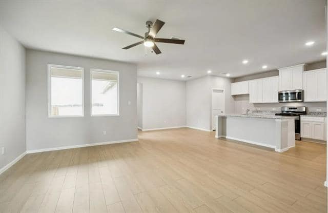 Photo - 909 Santa Lucia Dr