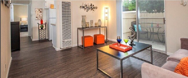 Photo - Driftwood Apartments