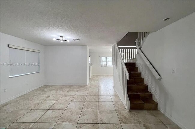 Photo - 13990 SW 260th St