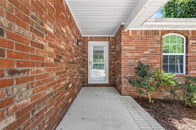 Photo - 99 Buckingham Dr