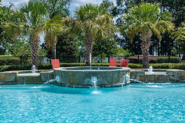 Piscina - Lakeshore Villas