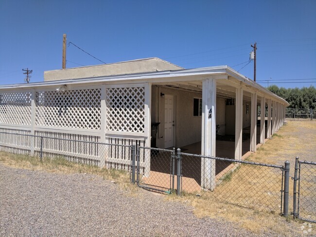 Building Photo - Duplex Located in Bullhead City Rental