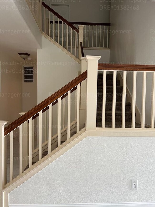 Photo - Stunning 4-bedroom, 3 bathroom home located in the westside of Bakersfield this spacious house of...