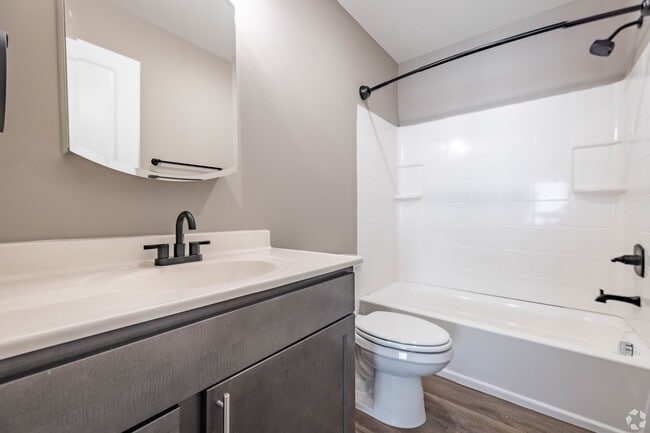 Photo - Bluffs of Burlington