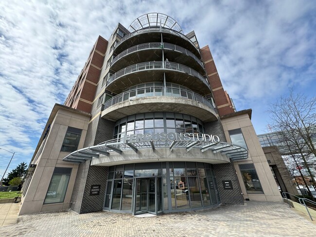 Luxurious 1 Bed 1 Bath Condo With Private ... - Luxurious 1 Bed 1 Bath Condo With Private ...