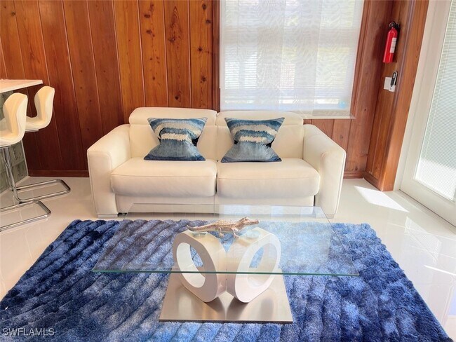 Building Photo - 317 Nature View Ct