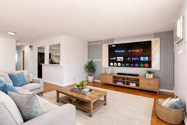 Photo - 1308 46th St Unit 1