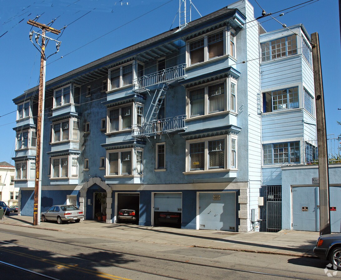 Photo - 498 Carl St