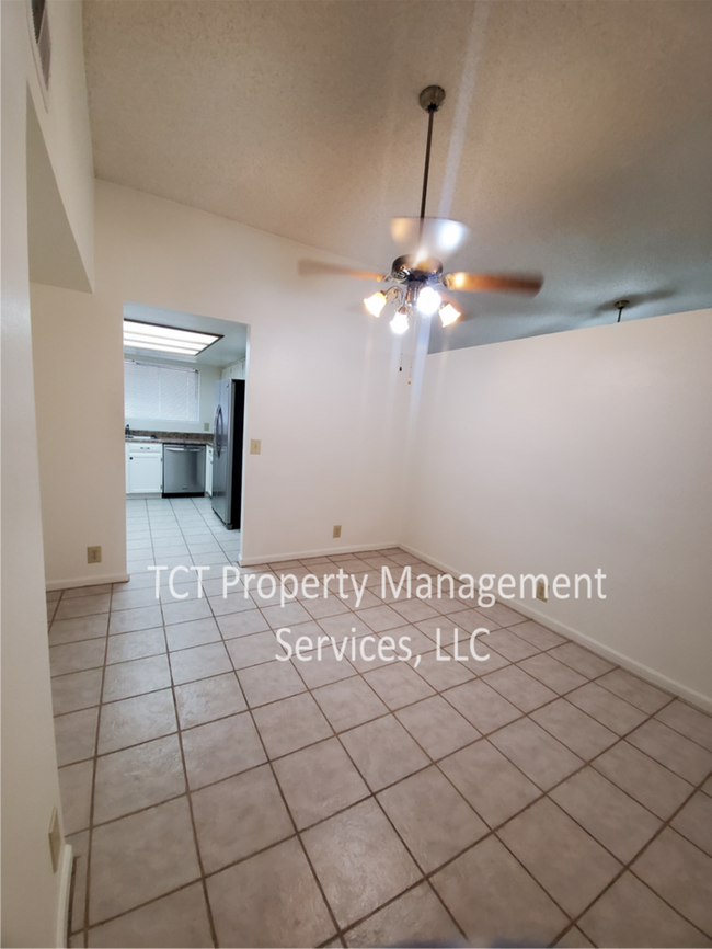 Photo - Spacious home with a pool! Great Location!