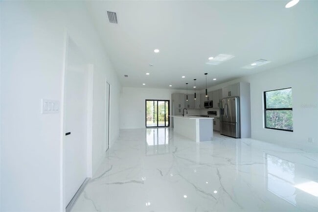 Photo - 3920 Wisteria Pl