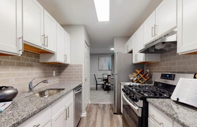 Photo - 14163 Castle Blvd Unit 204