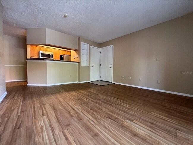 Photo - Charming 1-Bedroom apartment in Altamonte ... Unidad #103