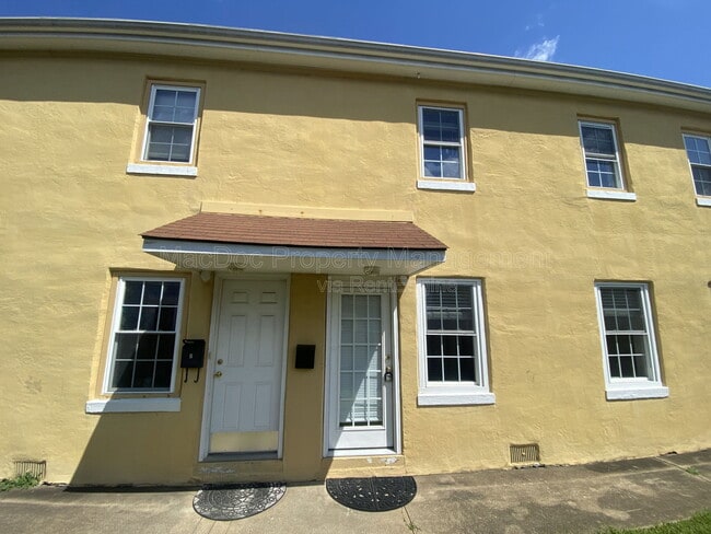 Building Photo - 1115 Winchester St Unit C