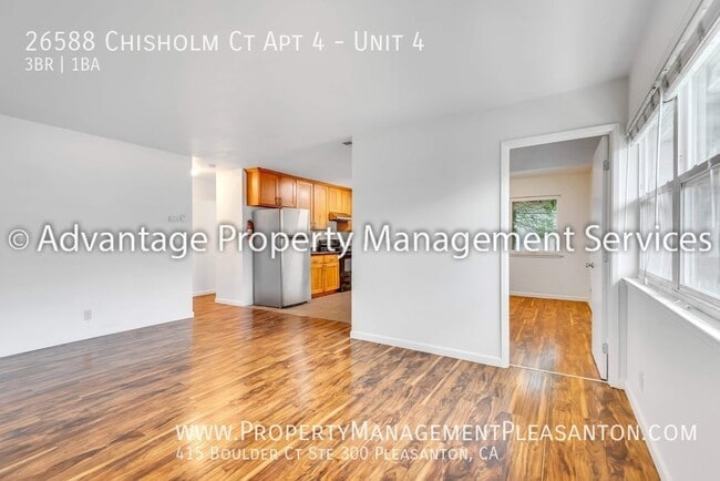 Photo - 26588 Chisholm Ct Unit 4
