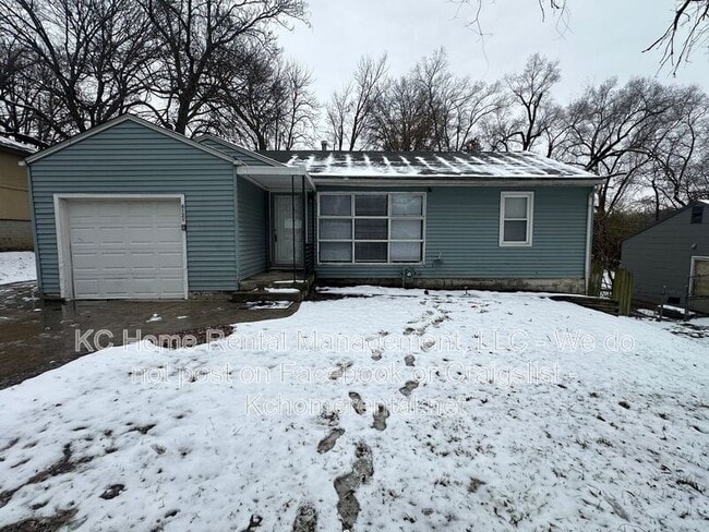 Building Photo - 6121 Rowland Ave