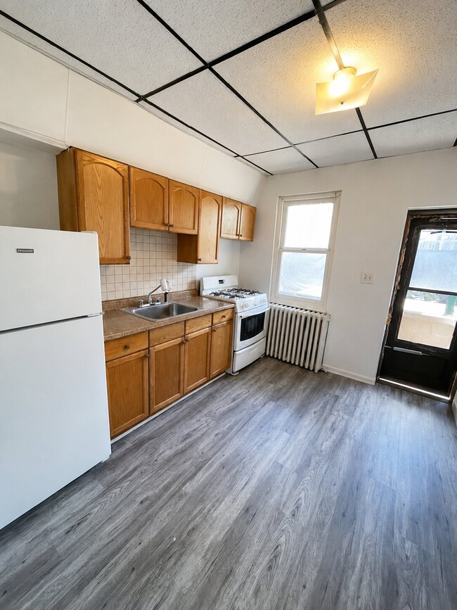 Photo - 3089 Weikel St