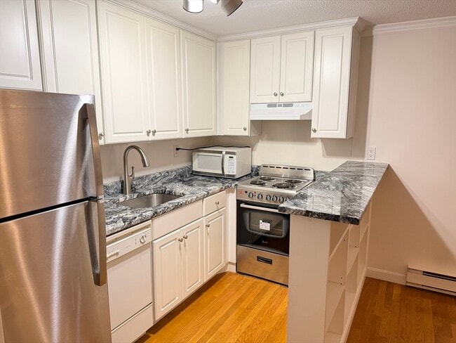 Photo - 1691 Cambridge St Unit 33
