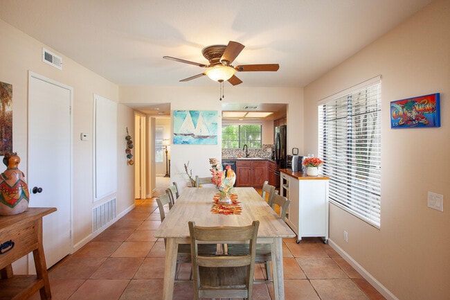 Photo - 500 S Farrell Dr