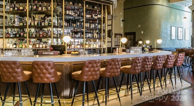 Photo - 145 New Bern St Unidad B1