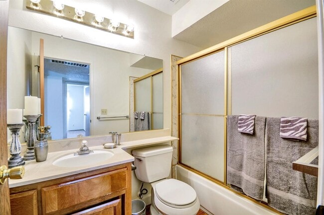 Photo - Z8616-8618 LR Unit 8616