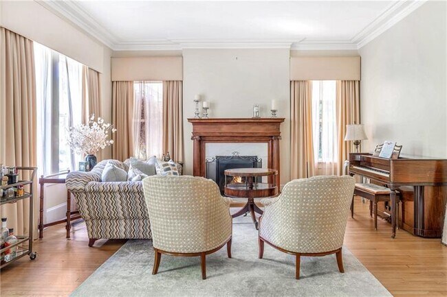 Photo - 979 Springdale Rd NE