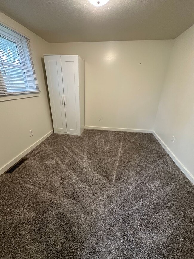 Photo - 2 Bedroom House - Goshen