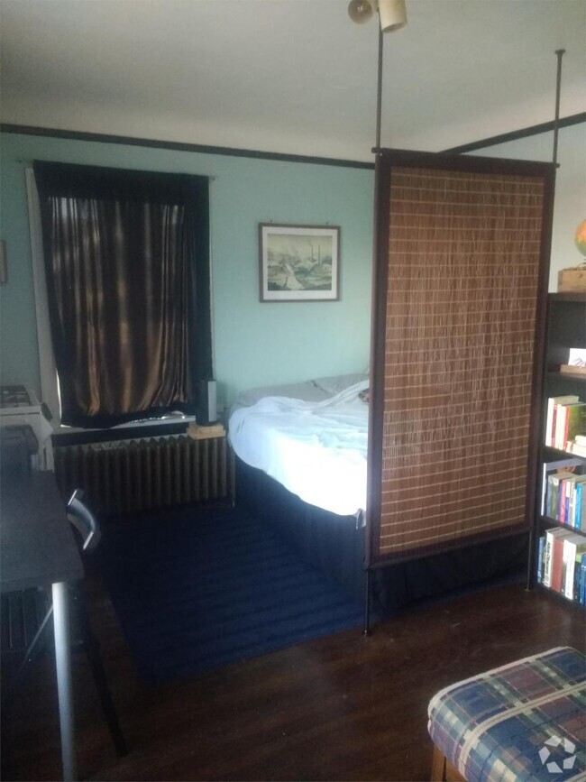 Building Photo - 0 bedroom in Seattle WA 98105 Rental