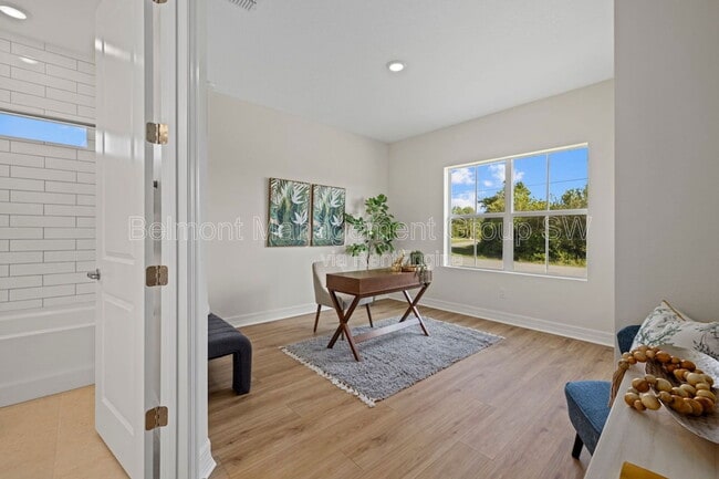 Photo - 1415 Nackman Rd