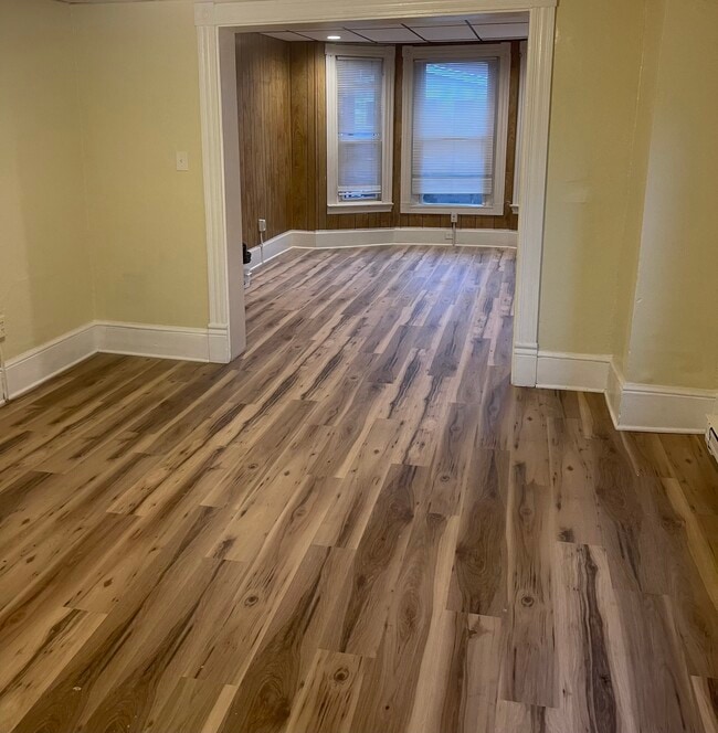 Building Photo - 909 N 4th Ave Unit #1