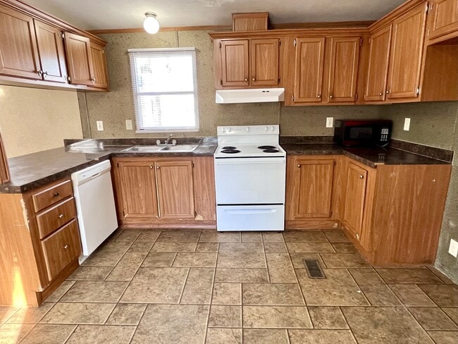 Photo - 102 S 17th St