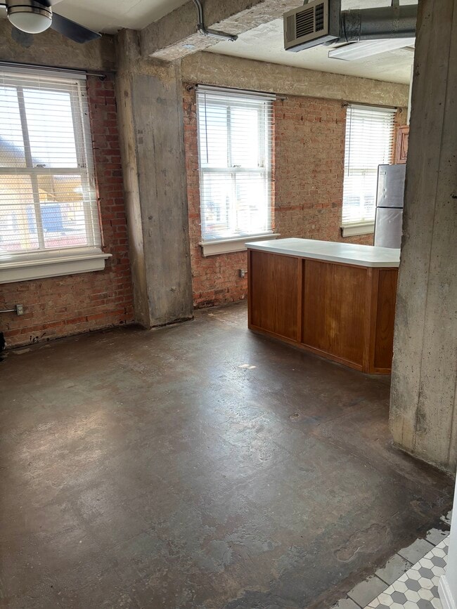 Photo - Praetorian Building Unit 5A