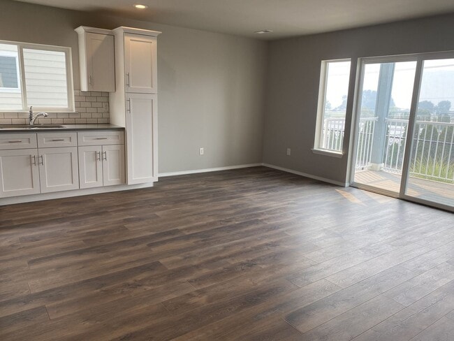 51 Phoebe Ln Unit F12