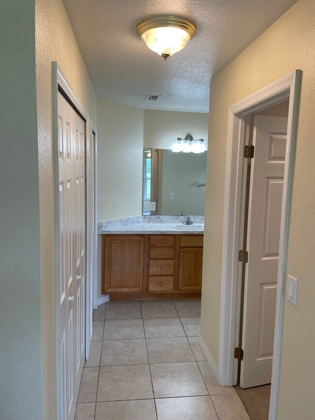 Photo - 127 Madrid Dr