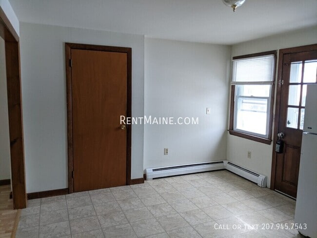 Photo - 13 Hemlock St