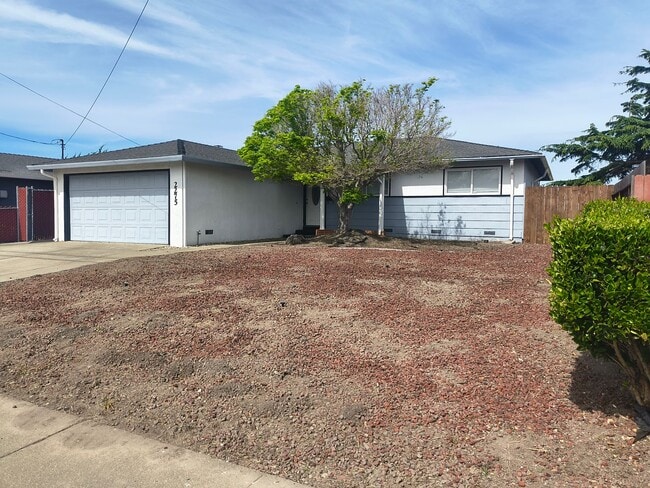Photo - 3BED/2BATH Single Family Home Located in Desirable San Pablo, Ca. With Beautiful Ocean Front View!!