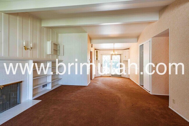 Photo - 2630 Lincoln Ln