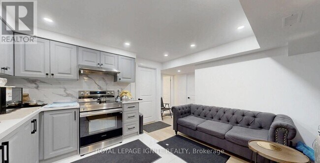 Photo - 1572 Honey Locust Pl