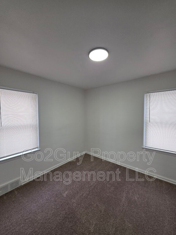 Photo - 21225 Bournemouth St