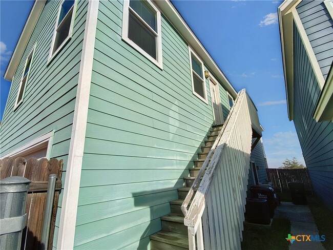 Photo - 1721 Arbor Knot Dr Unidad Garage Apartment