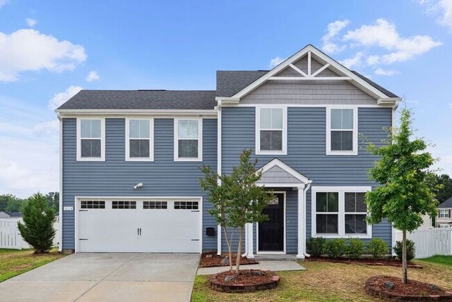 ?Beautifully F?resh Painted Carpetless 4-B... - ?Beautifully F?resh Painted Carpetless 4-B... House
