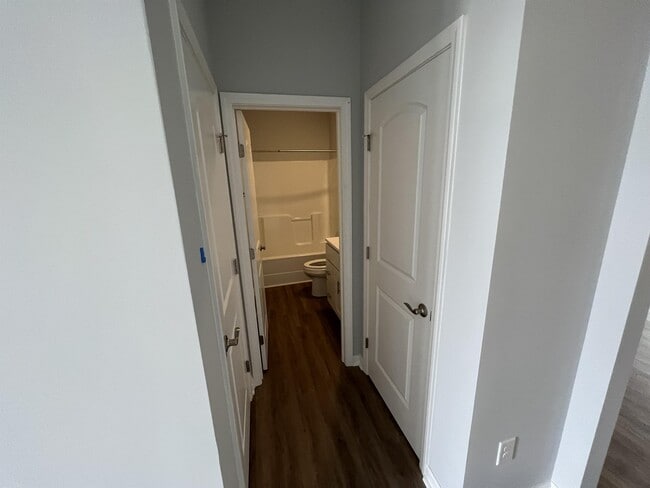 Photo - 2007 Briarwood Dr