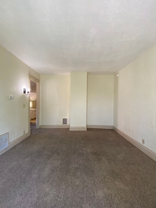 Photo - 306 S 7th St Unidad #1/2