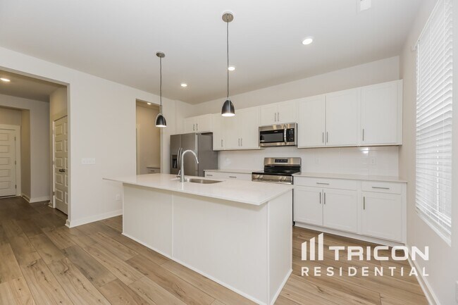 Photo - 360 Park Glen Dr