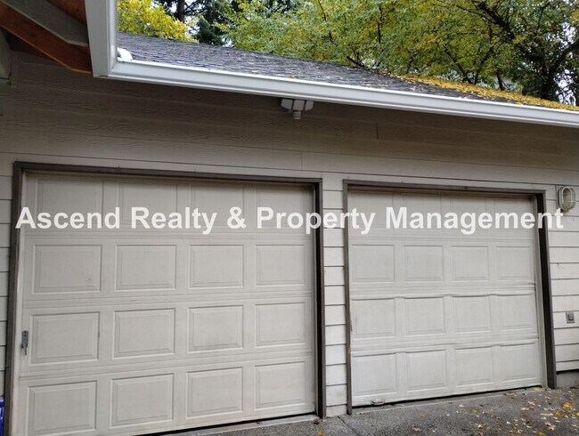 Photo - Price Reduced! Beautifully Updated 2 Level...