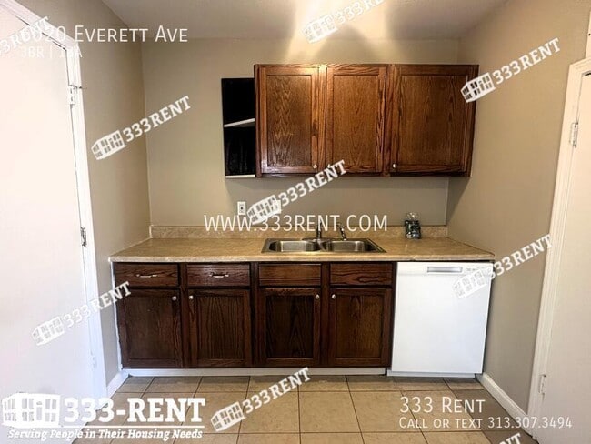 Photo - 6020 Everett Ave