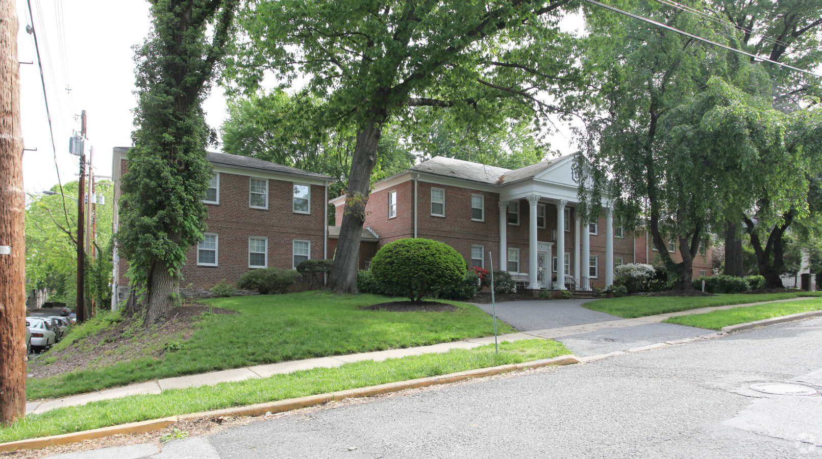Park Lynn Apartments - Park Lynn Apartments