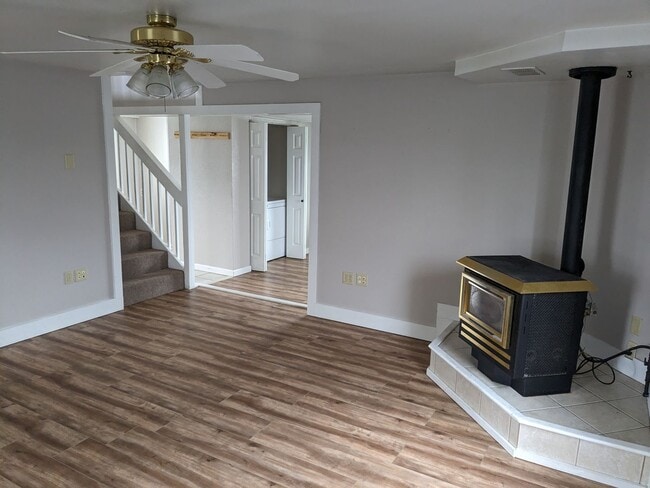 Photo - 3 Bed 2 Bath House Near Downtown Belgrade - Dogs Negotiable!