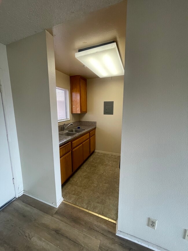 Photo - 14032 Doty, Hawthorne, CA 90250 Apartamentos